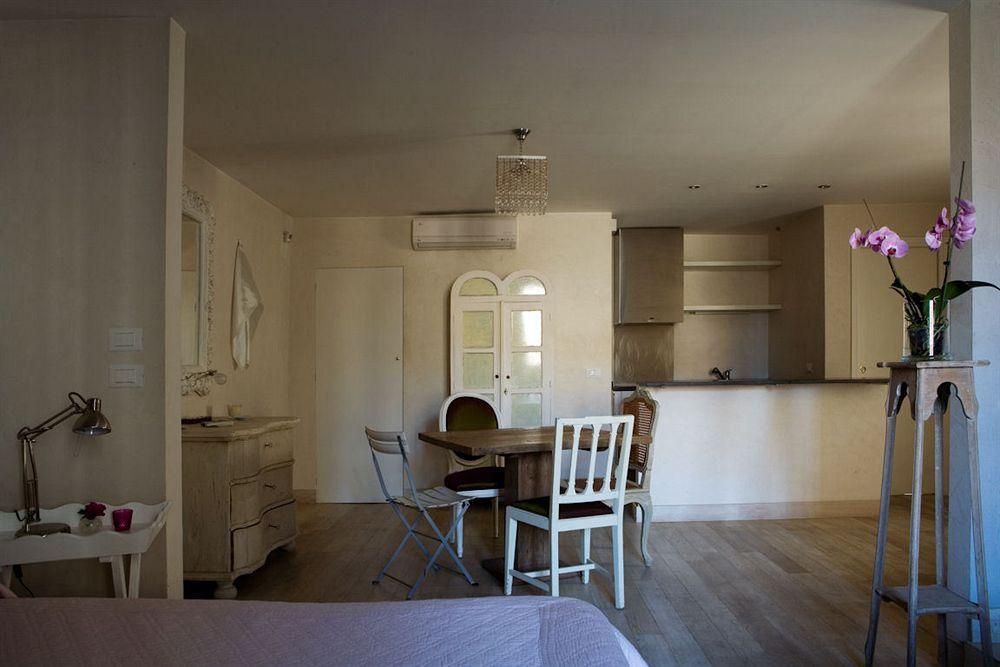 Bb 22 Charming Rooms & Apartments Palermo Exteriör bild