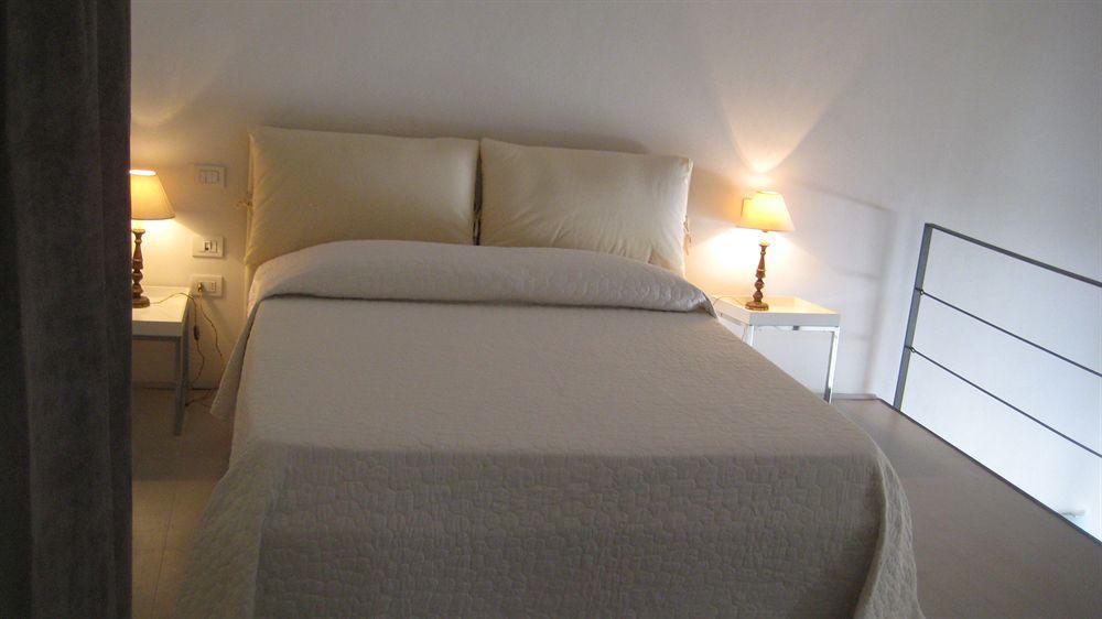 Bb 22 Charming Rooms & Apartments Palermo Exteriör bild