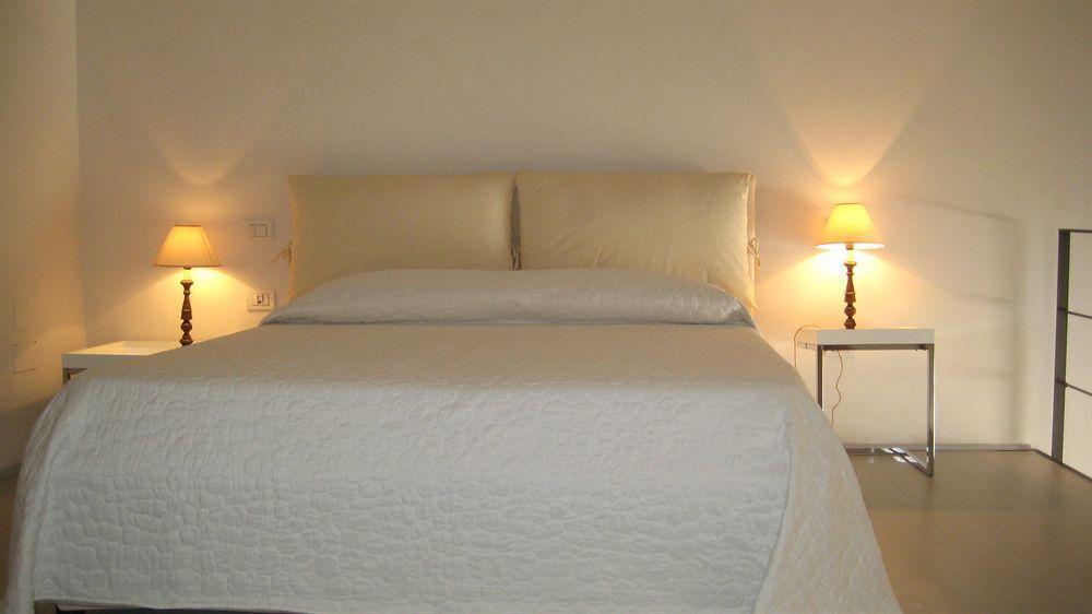 Bb 22 Charming Rooms & Apartments Palermo Exteriör bild
