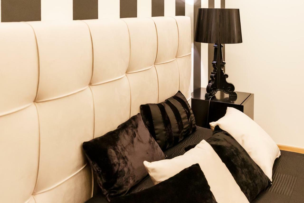 Bb 22 Charming Rooms & Apartments Palermo Exteriör bild